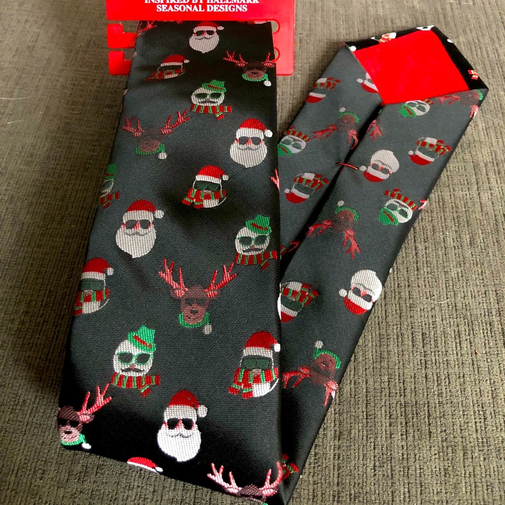 BNWT Christmas Tie!